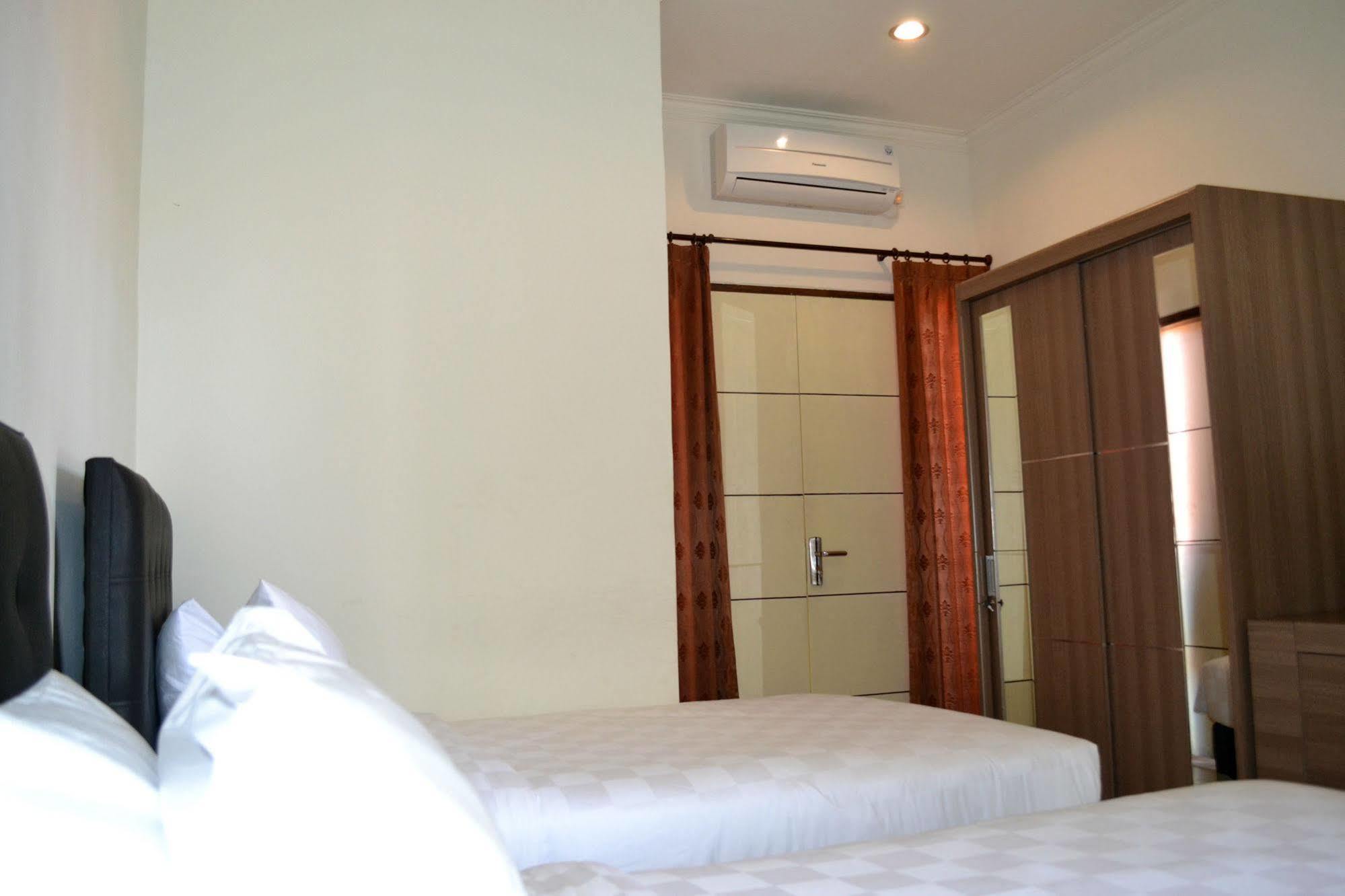 Ivanka Airport Inn Kuta Lombok Εξωτερικό φωτογραφία